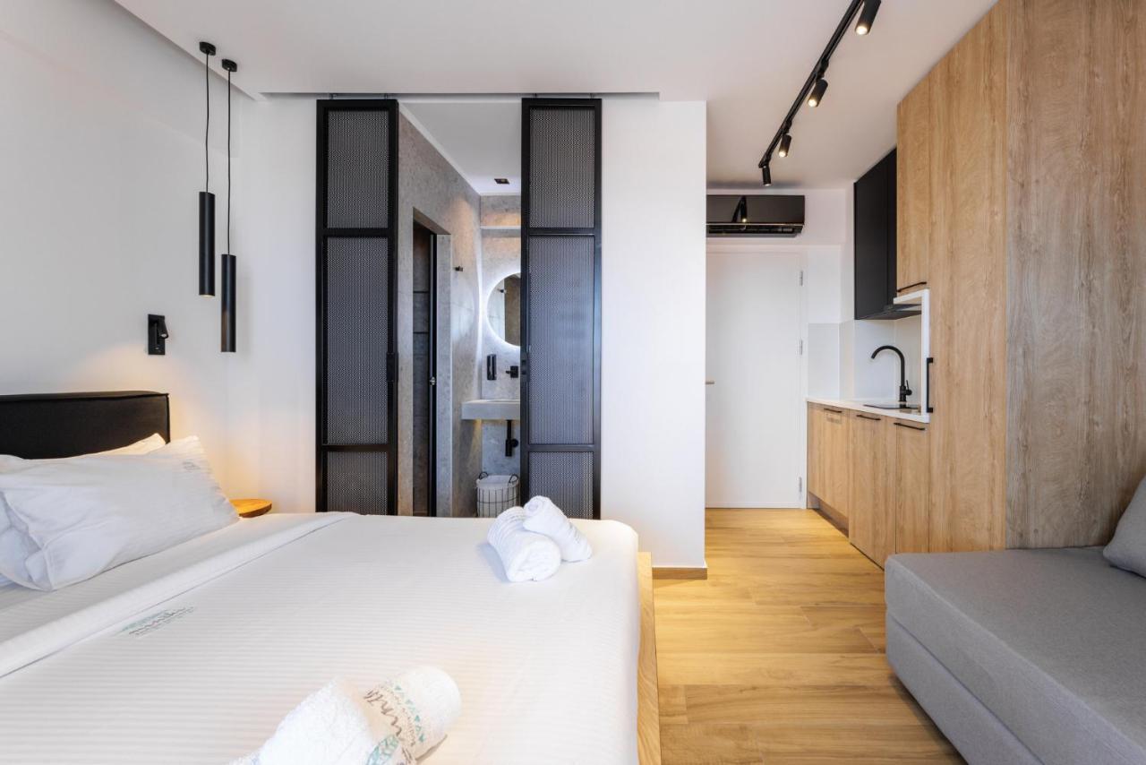 Kentro Luxury Suites Hanioti Bagian luar foto
