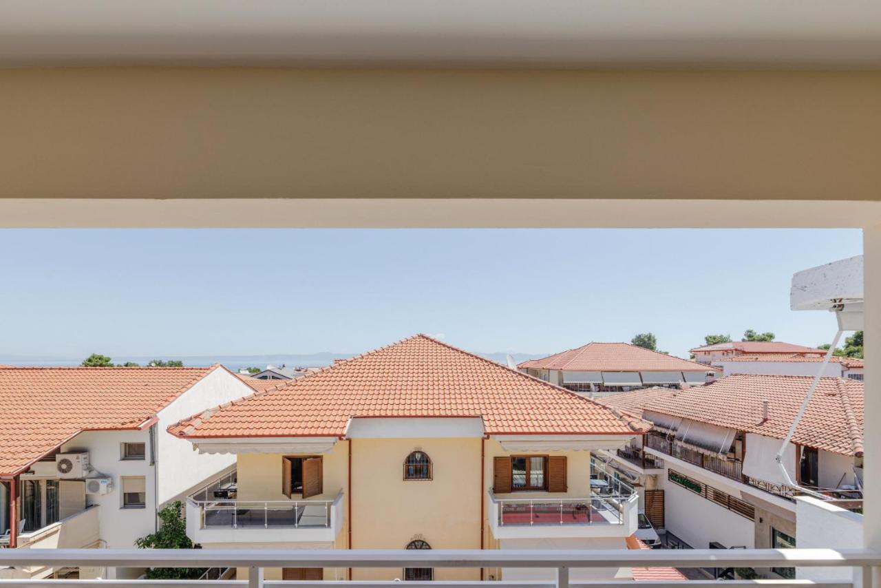 Kentro Luxury Suites Hanioti Bagian luar foto