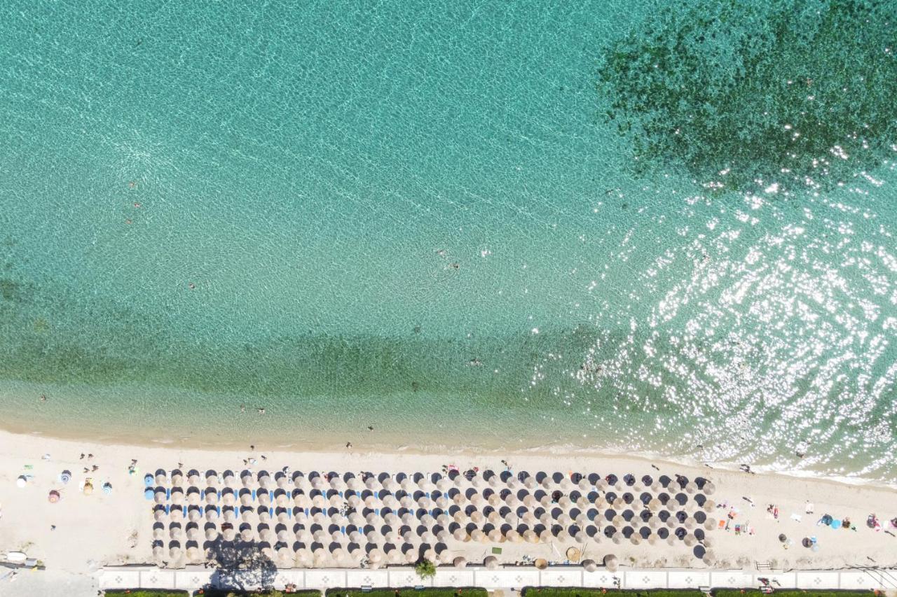 Kentro Luxury Suites Hanioti Bagian luar foto