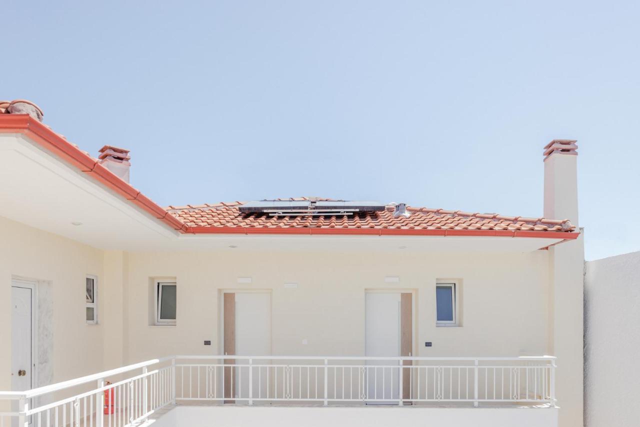Kentro Luxury Suites Hanioti Bagian luar foto