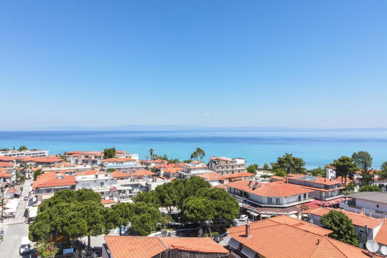 Kentro Luxury Suites Hanioti Bagian luar foto