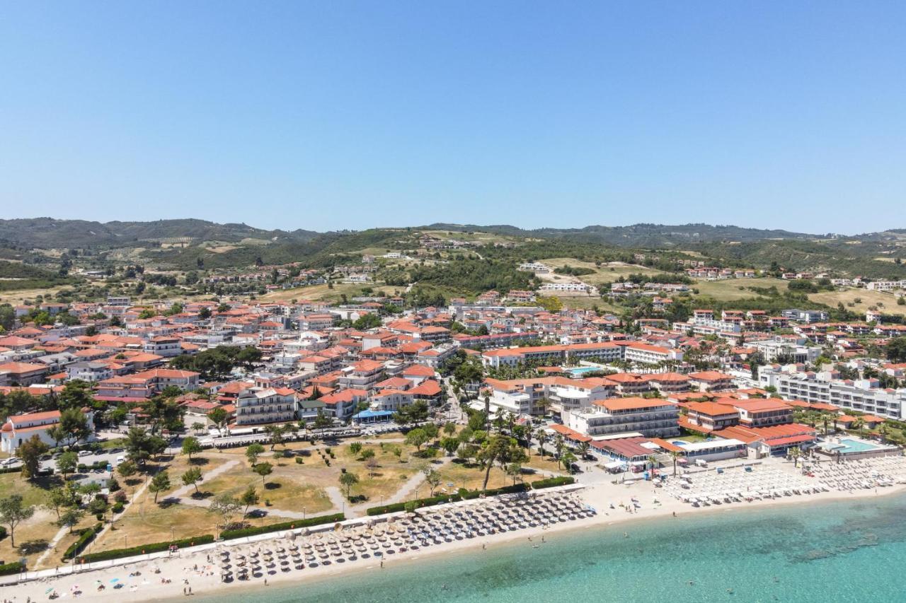 Kentro Luxury Suites Hanioti Bagian luar foto