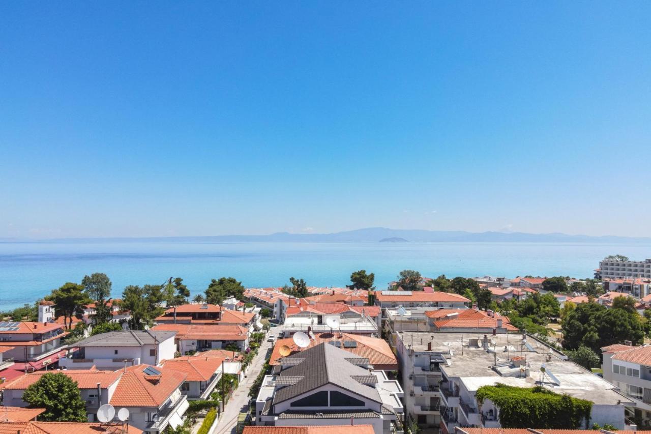 Kentro Luxury Suites Hanioti Bagian luar foto