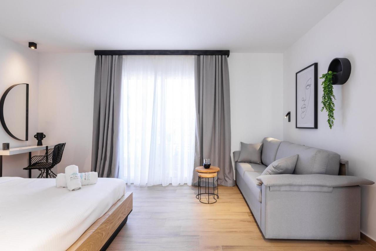 Kentro Luxury Suites Hanioti Bagian luar foto