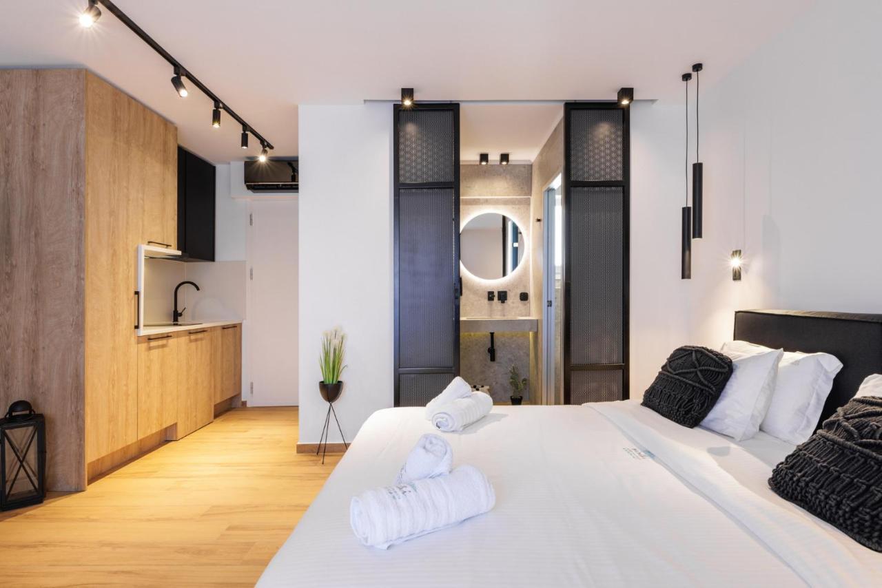 Kentro Luxury Suites Hanioti Bagian luar foto