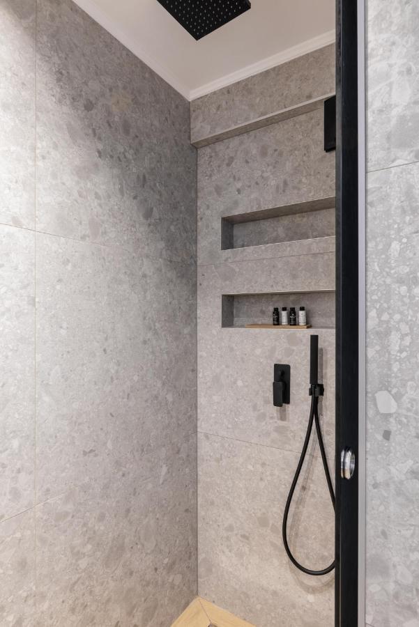 Kentro Luxury Suites Hanioti Bagian luar foto