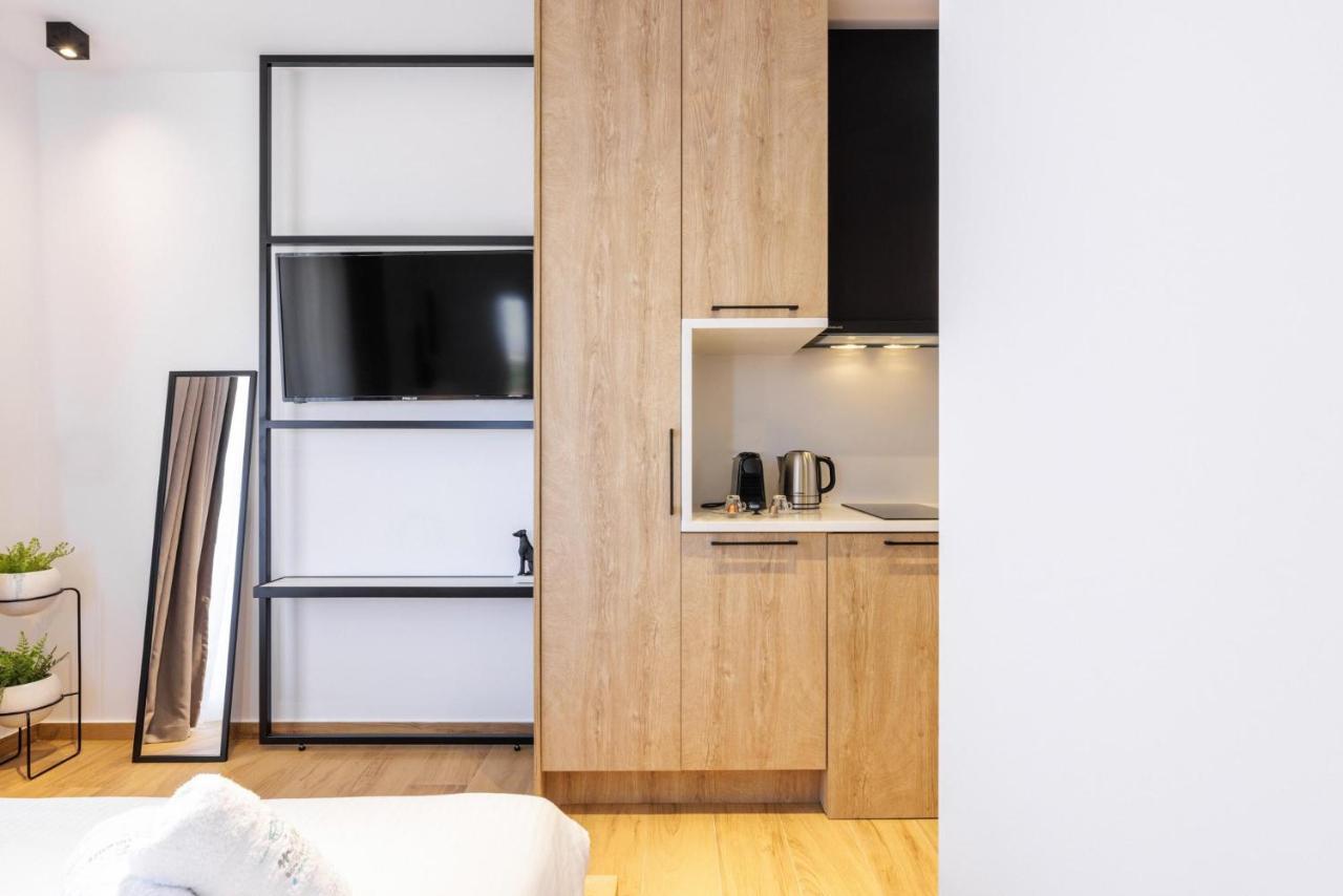 Kentro Luxury Suites Hanioti Bagian luar foto